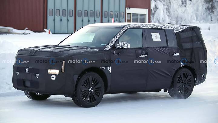 imgi_12_hyundai-santa-fe-2027-newcarscoops