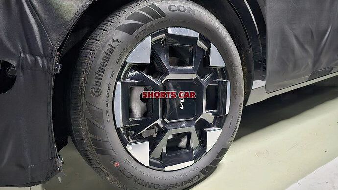 2024 kia carnival Hybrid spyshots_newcarscoops.com_02