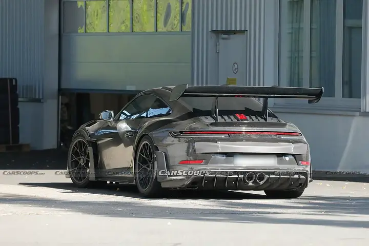 Porsche-992.2-911-GT3-RS-Scoop-22