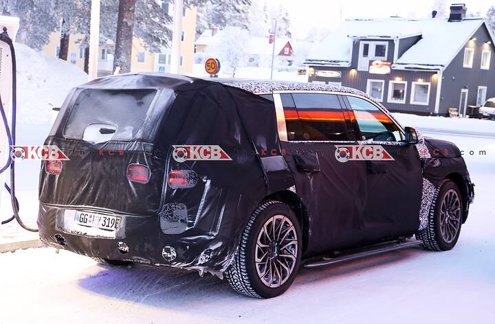 imgi_44_Genesis-GV90-newcarscoops_-4