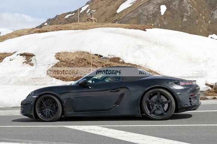 porsche-boxster-electrico-fotos-espia-alpes-2024103413-1721752820_9