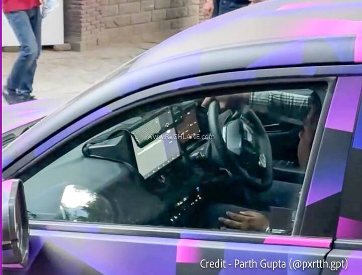 imgi_8_honda-0-alpha-electric-suv-spied-manali-interiors-newcarscoops_1