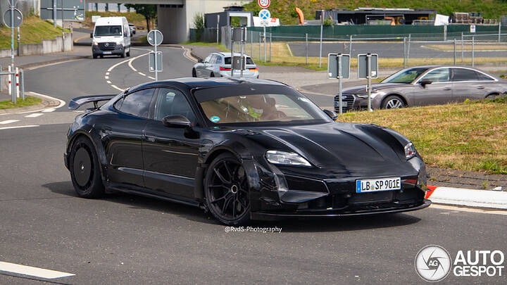 Porsche Taycan Turbo GT Manthey Racing
