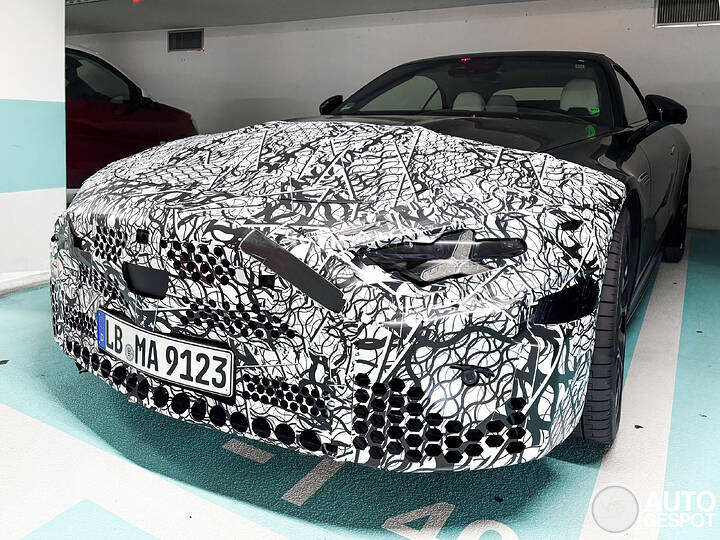 mercedes-maybach-sl-680-2027-newcarscoops_3
