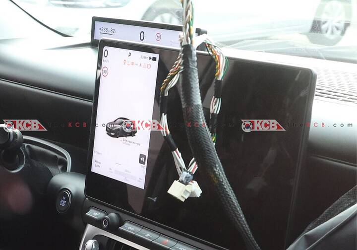 Hyundai-ioniq-3-interior-leaked-5