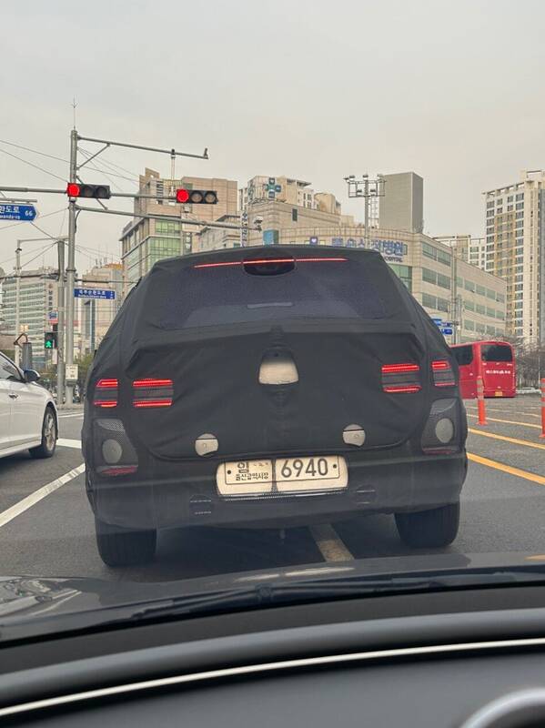 2027 Genesis GV80 Hybrid_newcarscoops_image