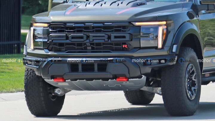 2024-ford-f-150-raptor-r-front-view-spy-photo