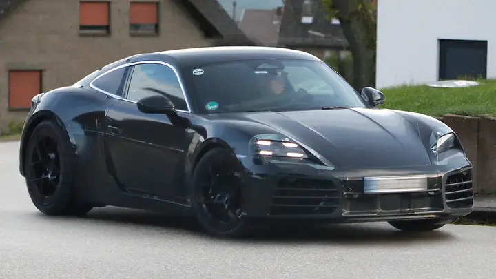 Porsche Cayman spy shot - front 3_4_obiwgo