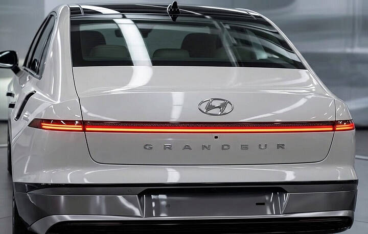 Hyundai Grandeur Facelift Leaked newcarscoops 0004