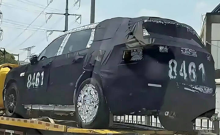 Zeekr 8x spied0007