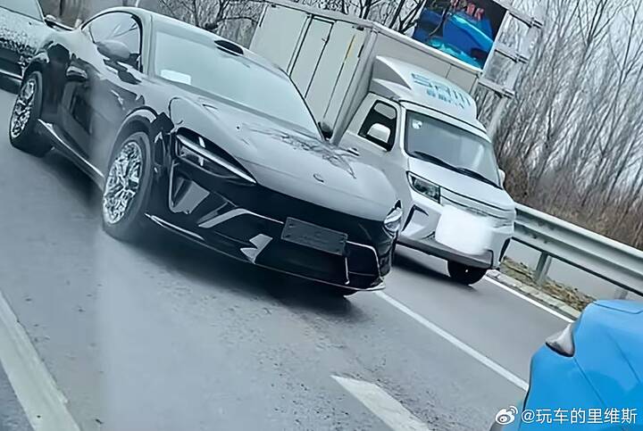 006ZubU4ly1iaql8537jrj310o0omwkm