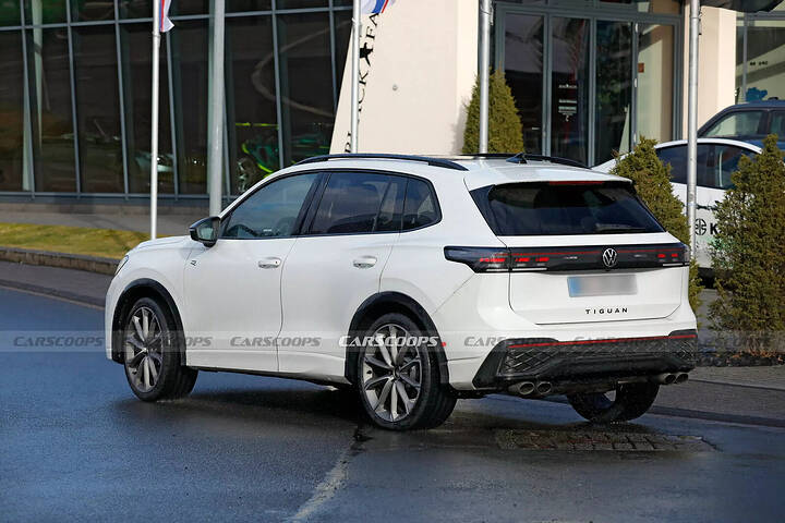 2027 Volkswagen Tiguan R -newcarscoops-0002
