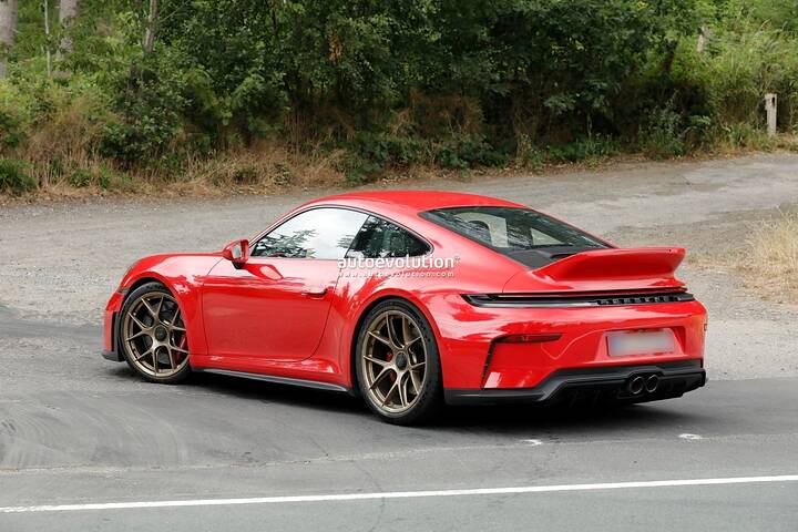 spy-photos-2027-porsche-911-gt3-nurburgring-prototype-spotted-with-retro-tastic-ducktail-spoiler_21