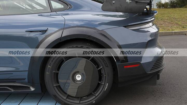 El Taycan más salvaje de la historia vuelve a dejarse ver en fotos espía, Porsche quiere volver a ser el rey 14