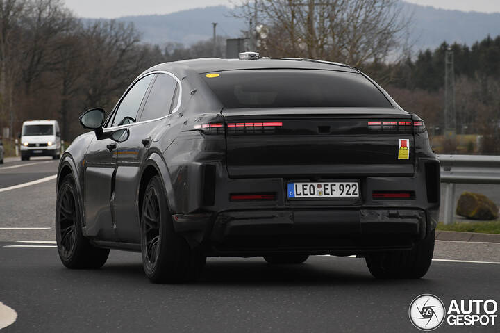porsche-cayenne-coupe-ev-1bc89-c107907042025213318_4