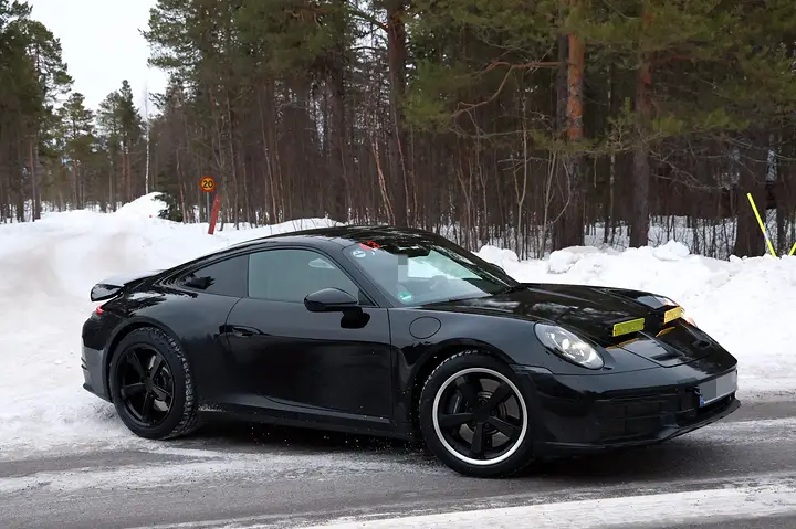 Porsche-Dakar-newcarscoops-7-2048x1365