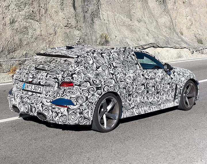 Blue 2026 @audi RS5 Avant!🏎💥💥💥--Si coges la foto …mencióname -)-#audi #audirs5 #rs5avant #rs