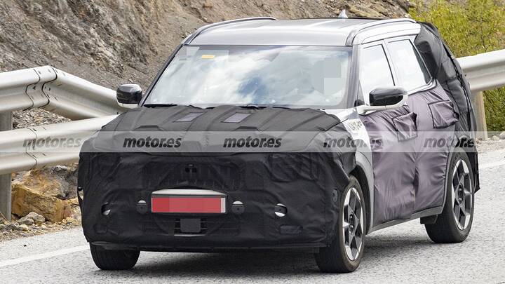 kia-seltos-hybrid-2026-fotos-espia-2025111232-1763998765_3