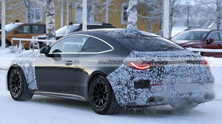 mercedes-cle-63-amg-facelift-2027-fotos-espia-2026112398-1770205154_16