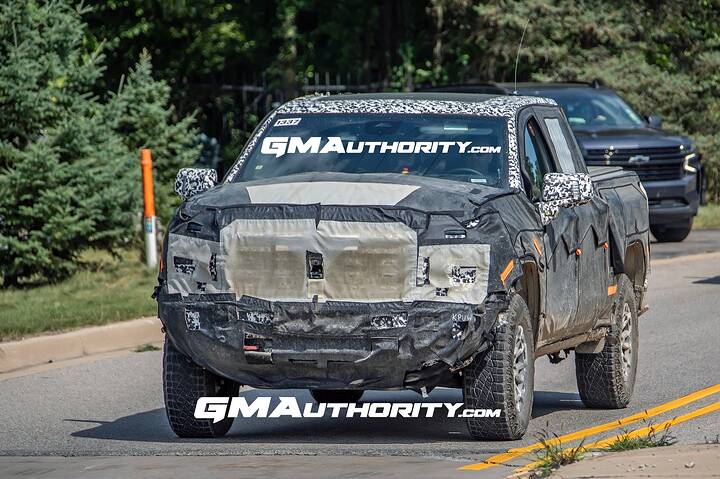 2027-Chevrolet-Silverado-ZR2-1500-Prototype-Spy-Shots-September-2025-Exterior-002