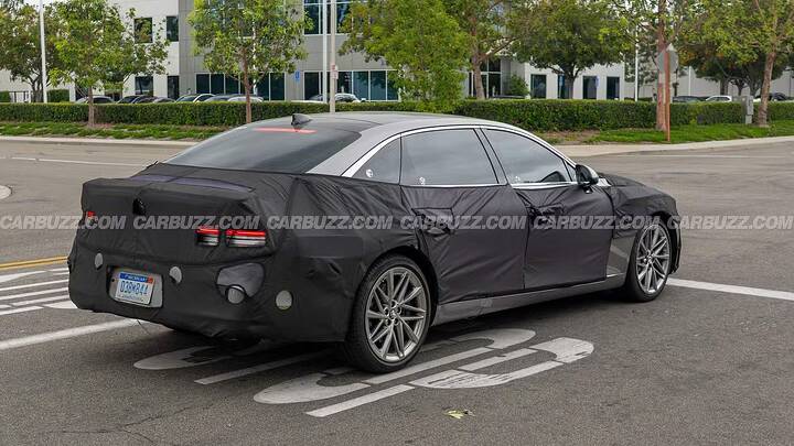imgi_124_genesis-g80-spy-photo-newcarscoops-1