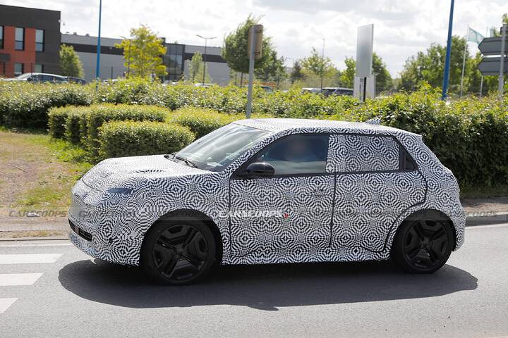2026-Nissan-Micra-EV-Scoop-5
