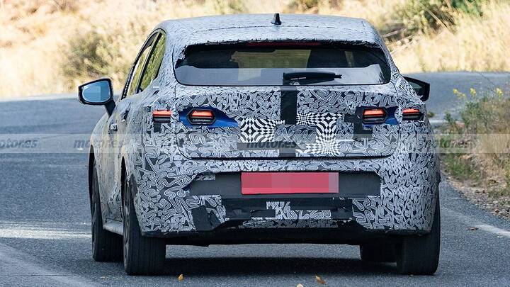 El nuevo Clio híbrido de 160 CV se queda corto, se descubre el secreto de Renault que apunta a las siglas RS 12