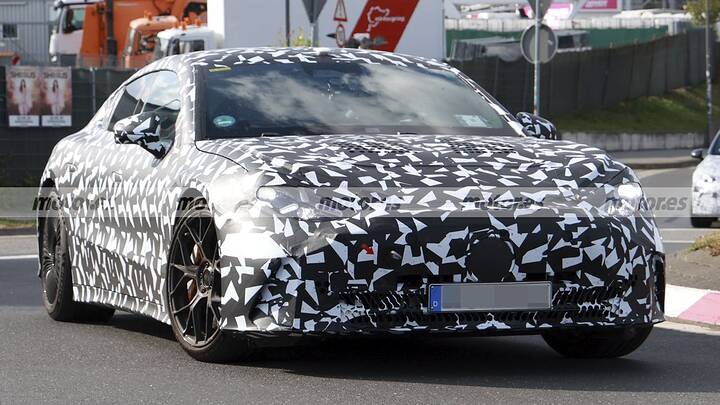 mercedes-amg-gt-berlina-2026-fotos-espia-2025109703-1755853081_5