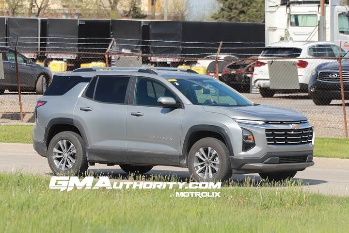 2025-chevrolet-equinox-lt-on-the-road-pictures-sterling-gray-metallic-gxd-may-2024-exterior-002