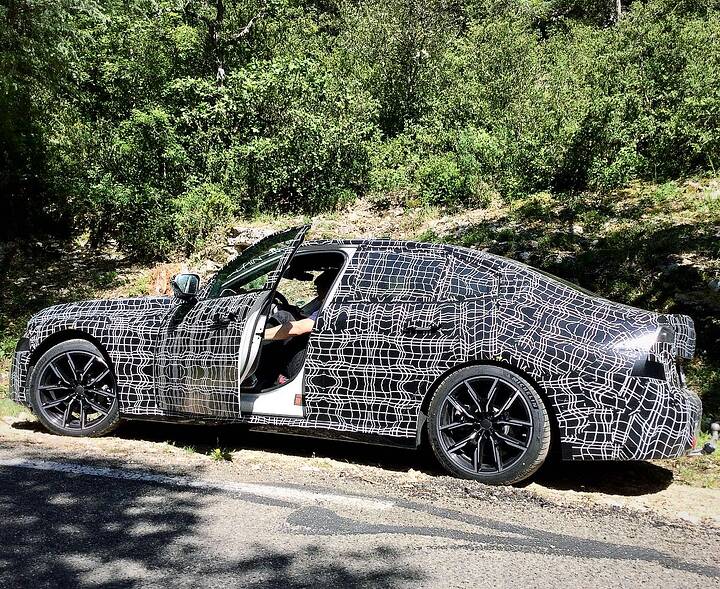 2027 BMW 3 Series-newcarscoops-2fe1ccd76