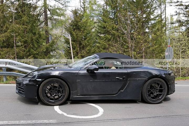 porsche-boxster-electrico-fotos-espia-alpes-2024103413-1721752863_20