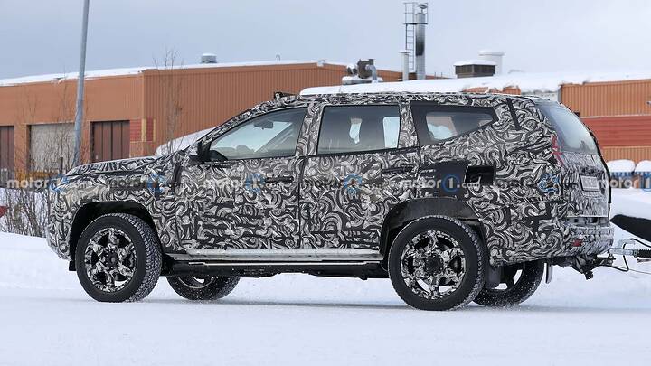 mitsubishi-pajero-sport-2026-spyshots-erlkoenig (9)