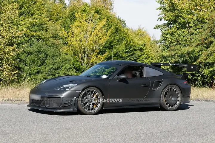 Porsche-911-GT2-RS-Slantnose-Scoop-6-1536x1025