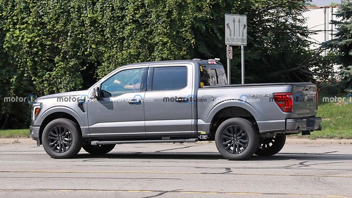 2024-ford-f-150-side-view-spy-photo (1)