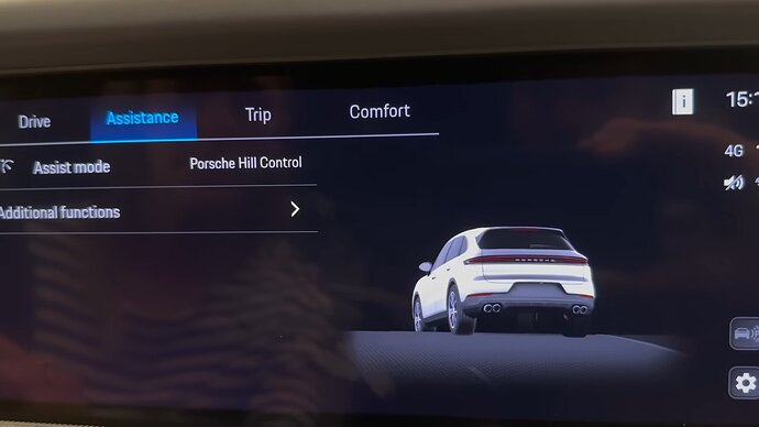 Porsche Cayenne (2023) Innenraum-Check_ Das ist alles NEU beim Facelift! Review _ Test _ Rückbank 9-22 screenshot