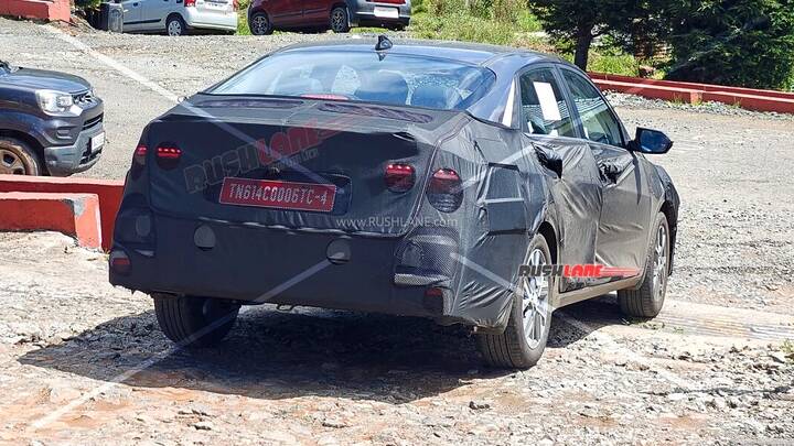 2026-hyundai-verna-facelift-spied-testing-india-1-1068x601