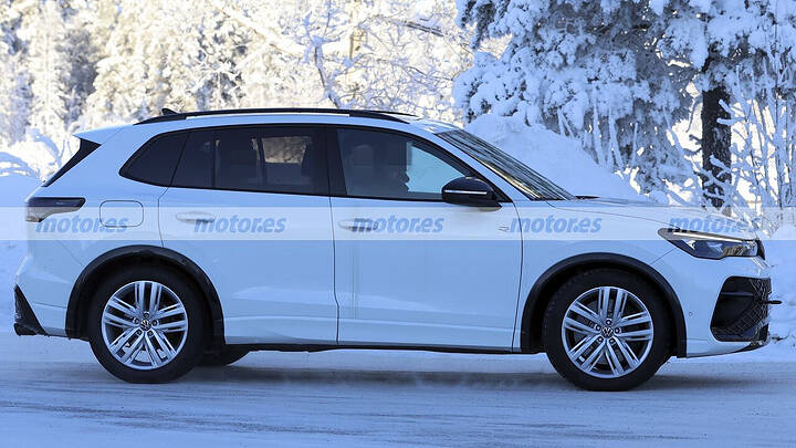 2027 Volkswagen Tiguan R newcarscoops 0004
