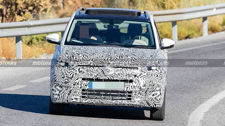 volkswagen-t-cross-2027-fotos-espia-2025109930-1757003550_1
