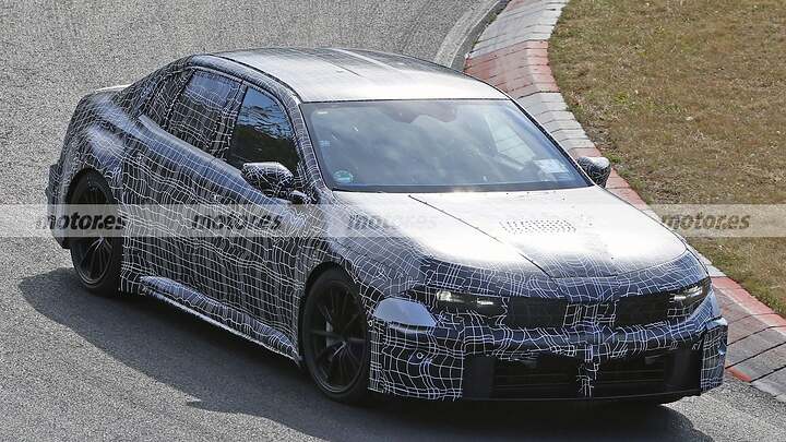 bmw-m3-2027-fotos-espia-nurburgring-2025109759-1756221746_5