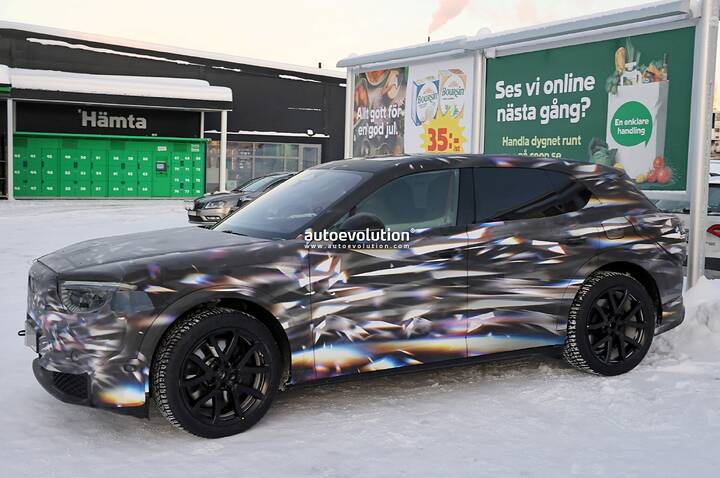 imgi_60_bentley-s-first-production-ev-shows-porsche-cayenne-electric-inspired-cockpit_9