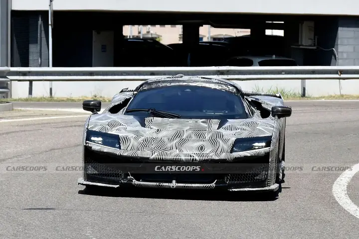 Ferrari-F80-Aperta-Spy-Shots-01-1536x1024