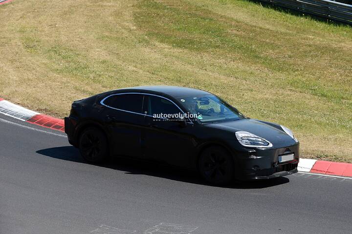 watch-out-tesla-model-x-the-2027-porsche-cayenne-coupe-is-coming-with-ev-power_7
