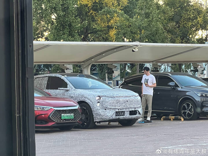 a325a482gy1i4w9aiwa7fj23402c0e82