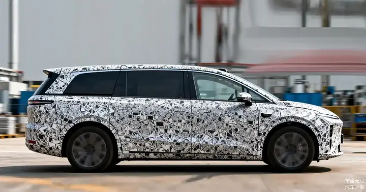 1200x0_newcarscoops__ChxpVmjHaJ2AD8z3AAXQ5l5Vdj4087