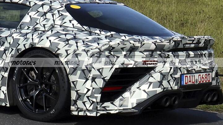 imgi_21_lexus-lfr-fotos-espia