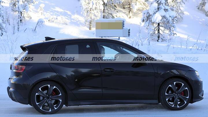 volkswagen-id-polo-fotos-espia-2026112492-1770713875_8