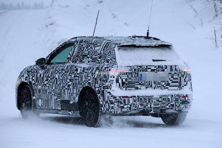 imgi_54_skoda-s-equivalent-to-the-vw-id-cross-starts-taking-shape_15