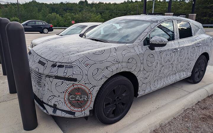 Nissan-Murano-spied-3