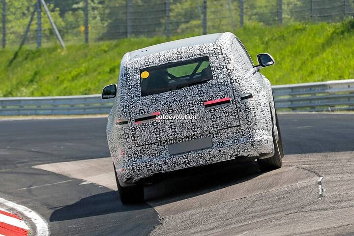 2026-genesis-gv90-three-row-luxury-electric-suv-caught-lapping-the-nurburgring-in-anger_12