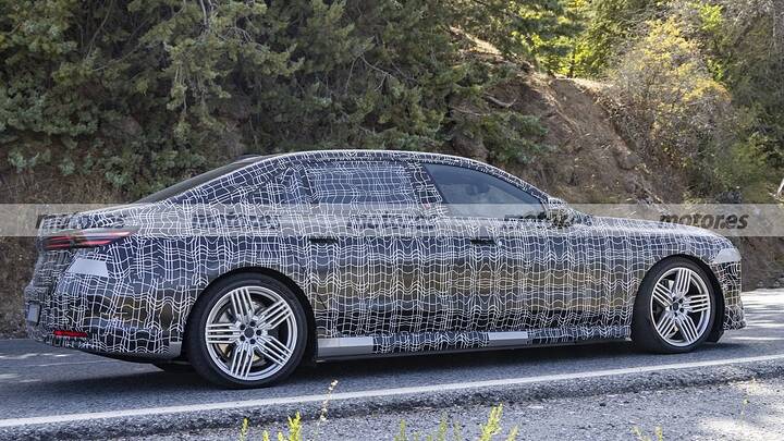 imgi_29_bmw-i7-alpina-newcarscoops-2026116039-1787734413_13